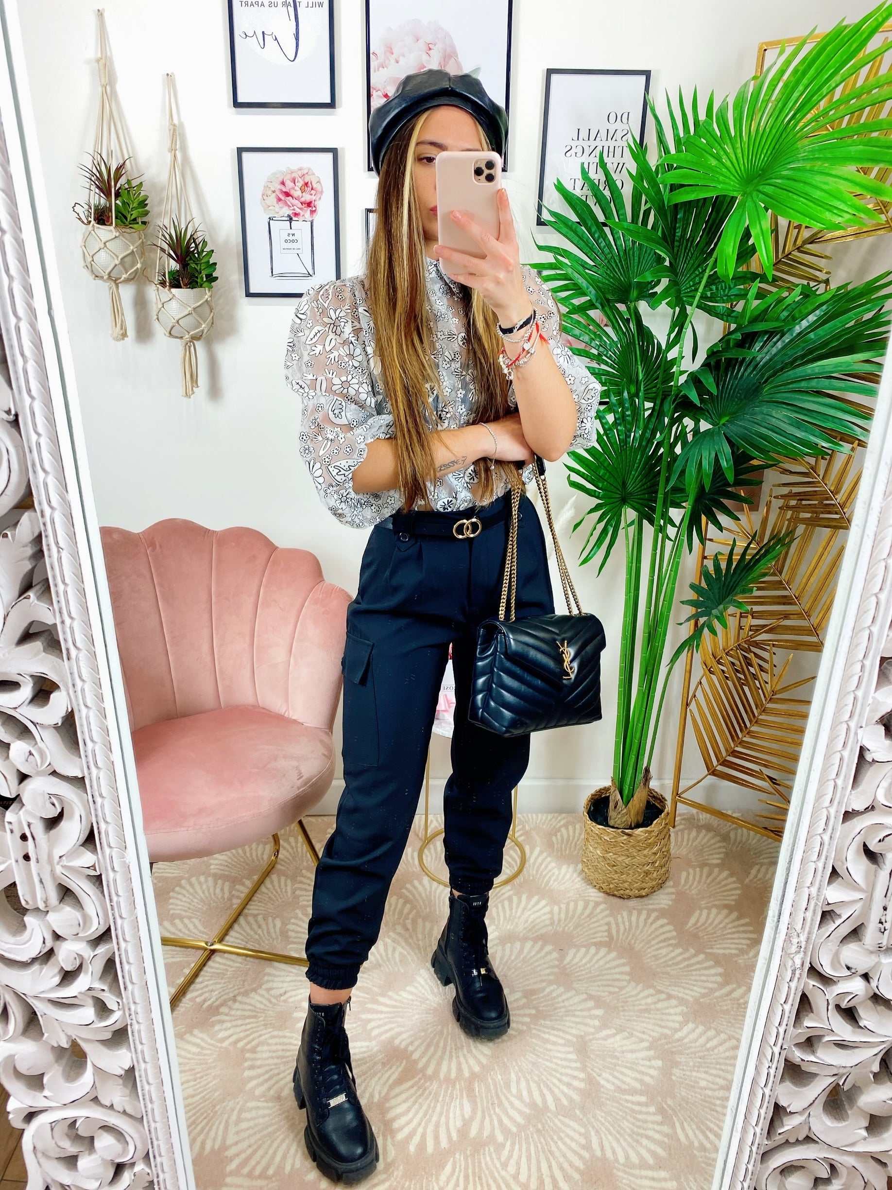 Pantalone con tasche laterali e cintura nero
