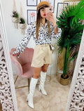 Short con cintura gioiello Beige