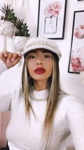 Cappello bianco e oro catena oro