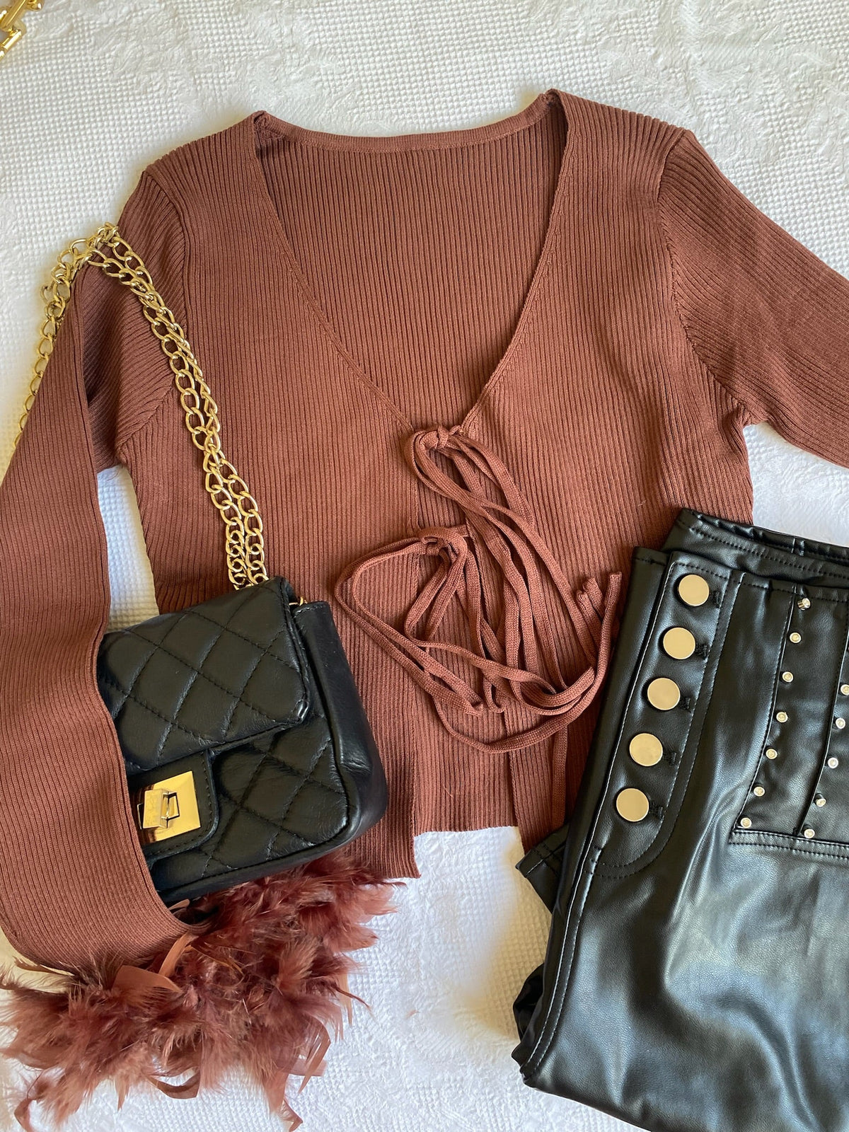 Maglia crop con piume Choco