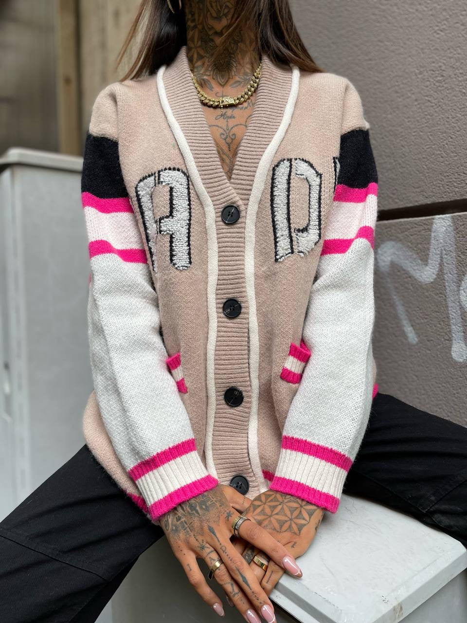 Cardigan influencer beige bianco
