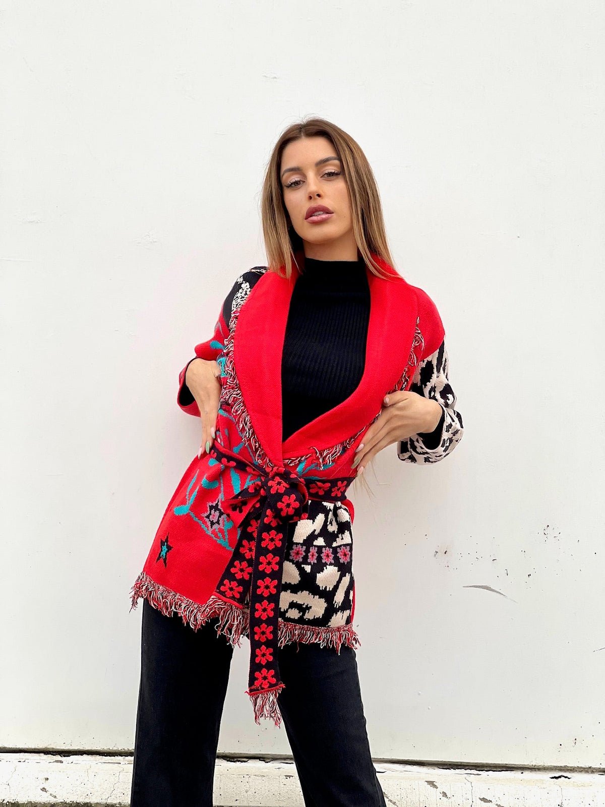 Cardigan con frange e cintura rosso