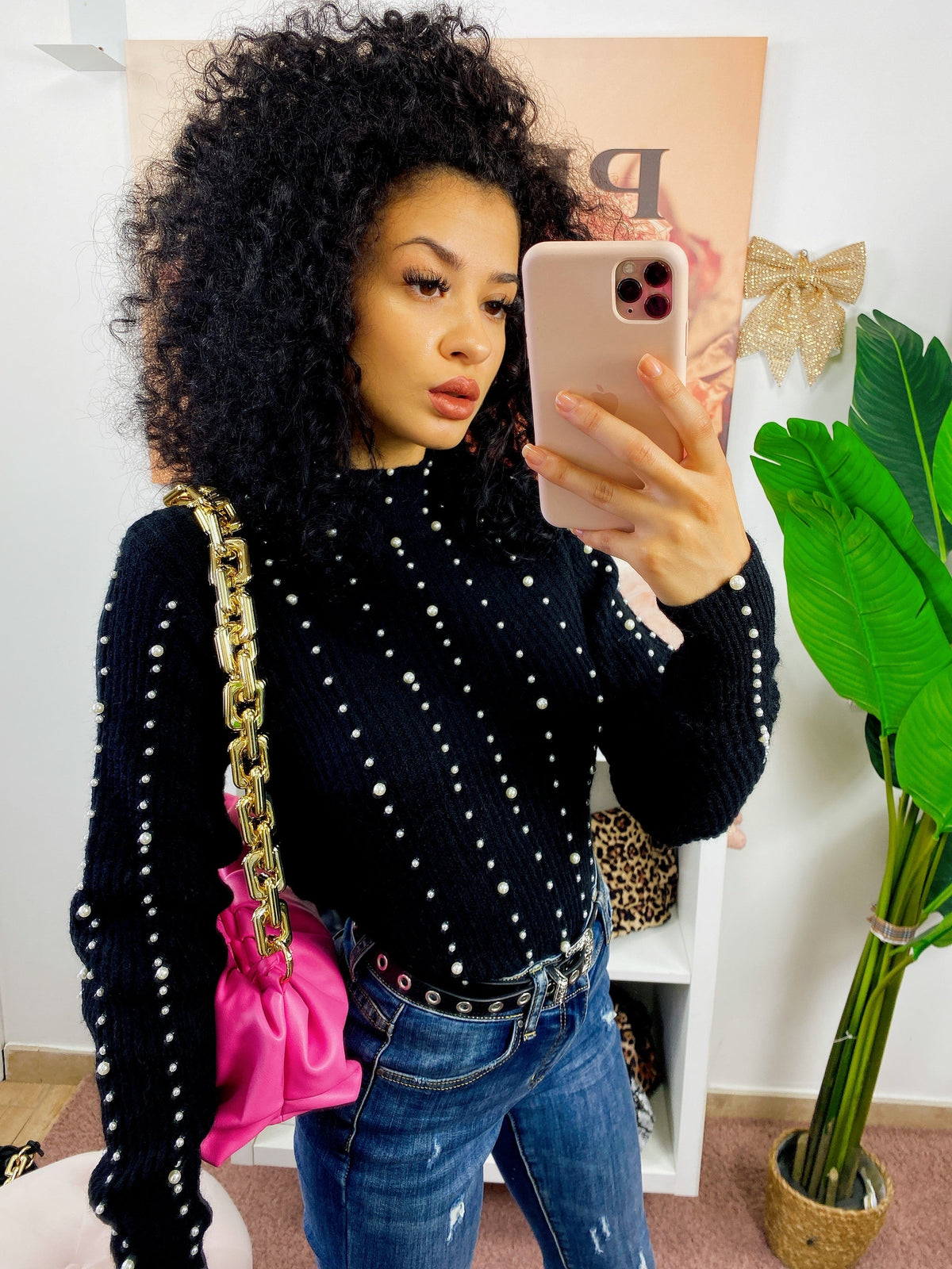 Maglione ricamato con perle