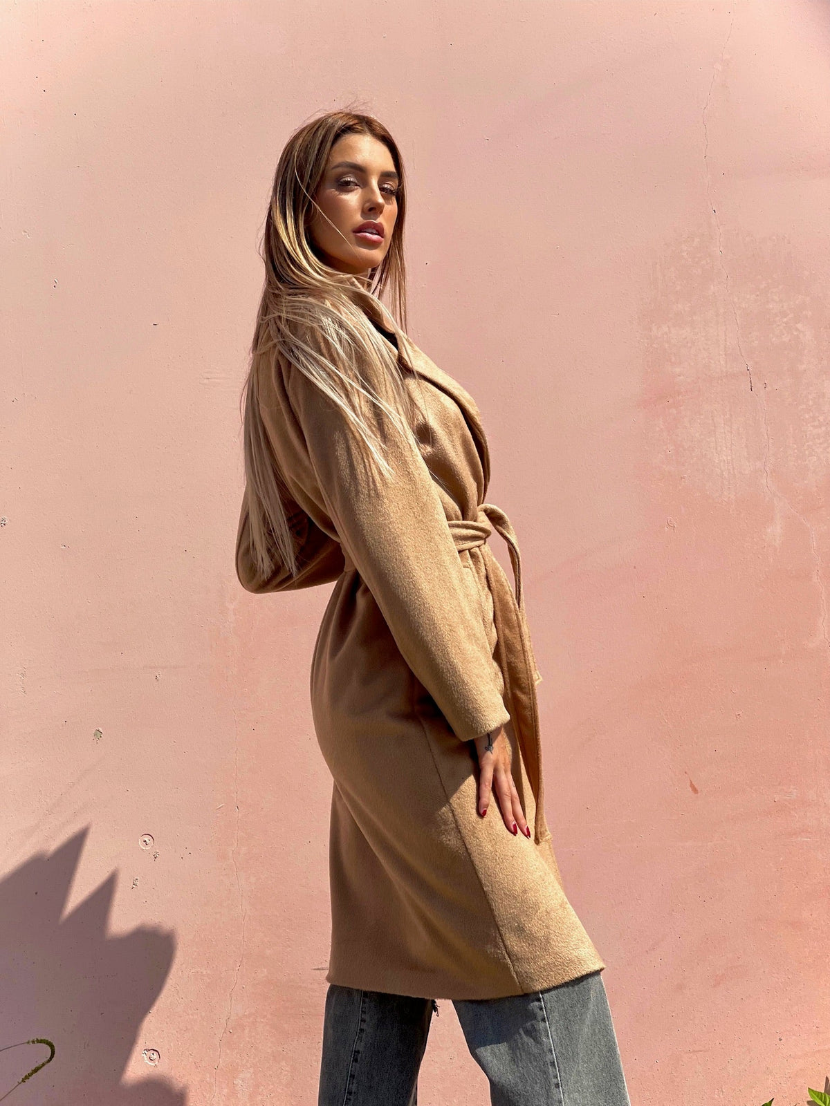 Cappotto lungo Camel con cintura