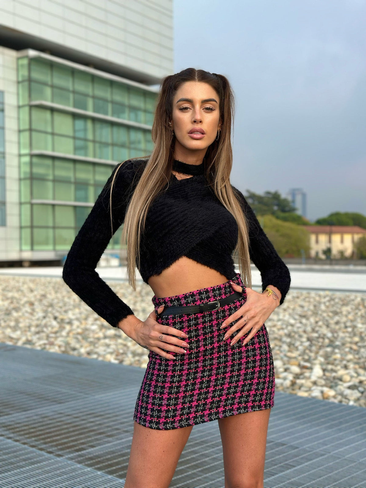 Maglioncino morbidissimo nero con choker