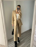 Completo giacca e pantalone beige