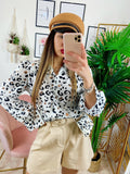 Short con cintura gioiello Beige