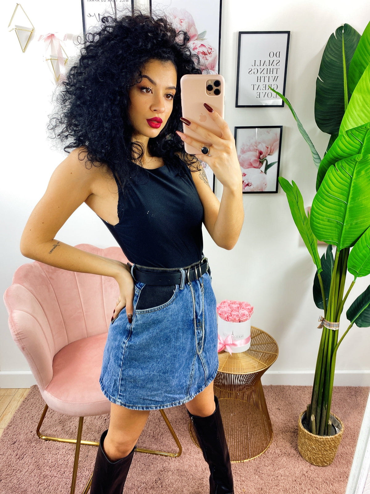 Gonna di Jeans con tasche nere e cintura