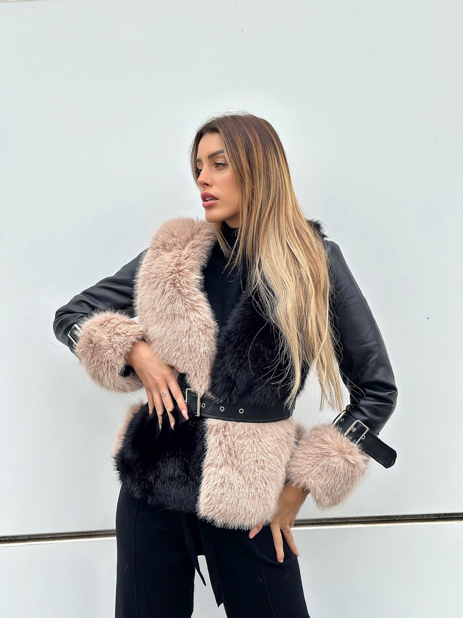 Giaccone nero/beige con cintura