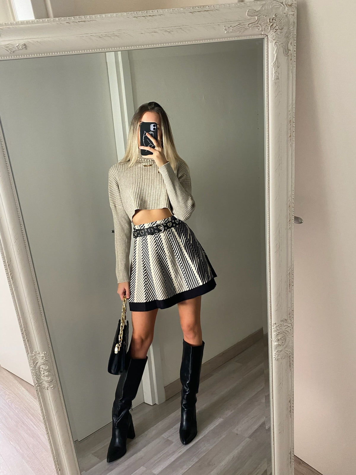 Maglione crop beige