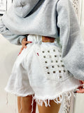 Short Levi’s Vintage bianco con borchie