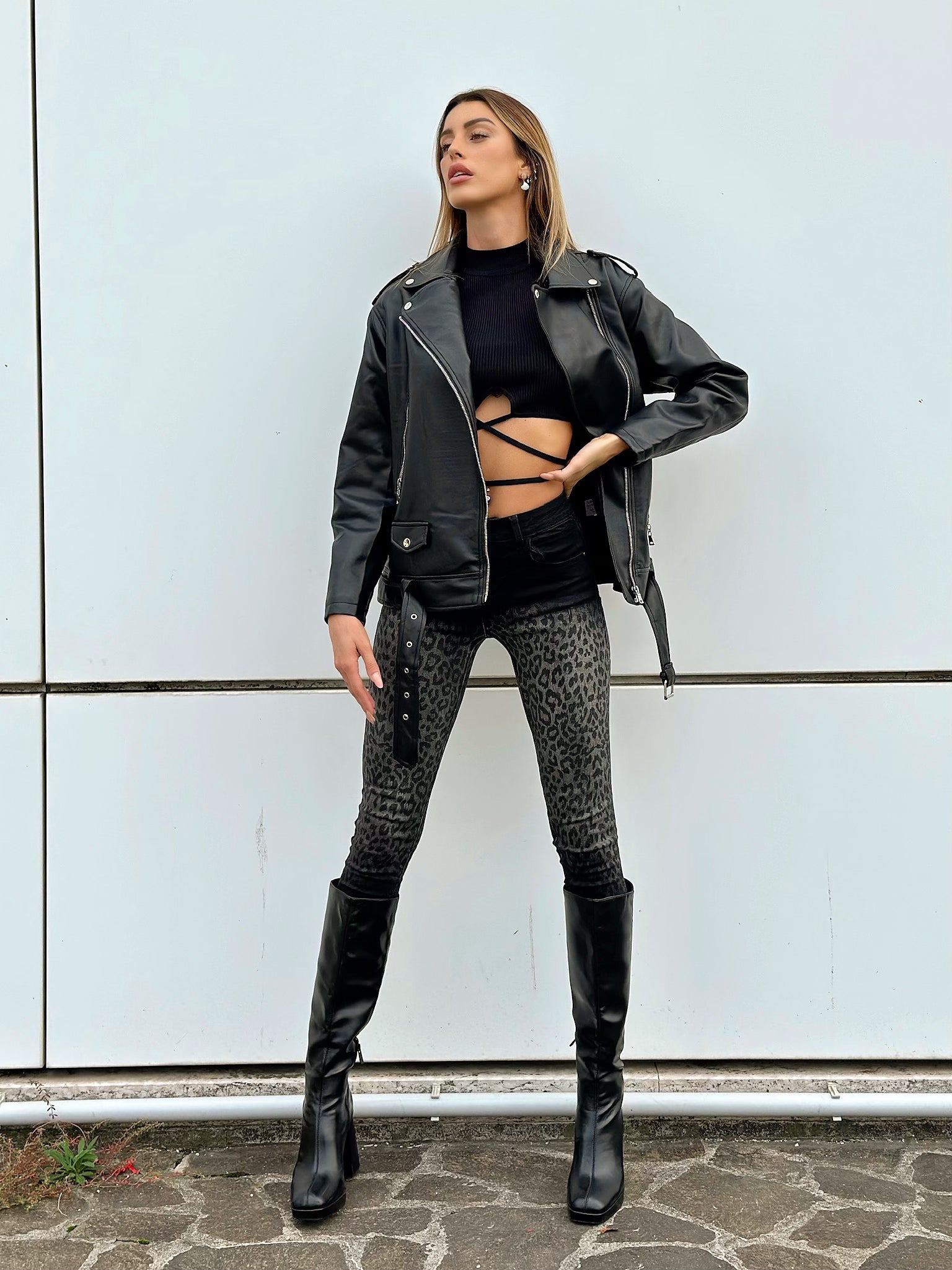 Giaccone di ecopelle over black