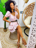 Abito a balze in cotone con manica rosa