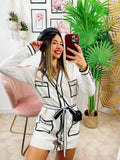 Abito con tasche e bottoni bianco