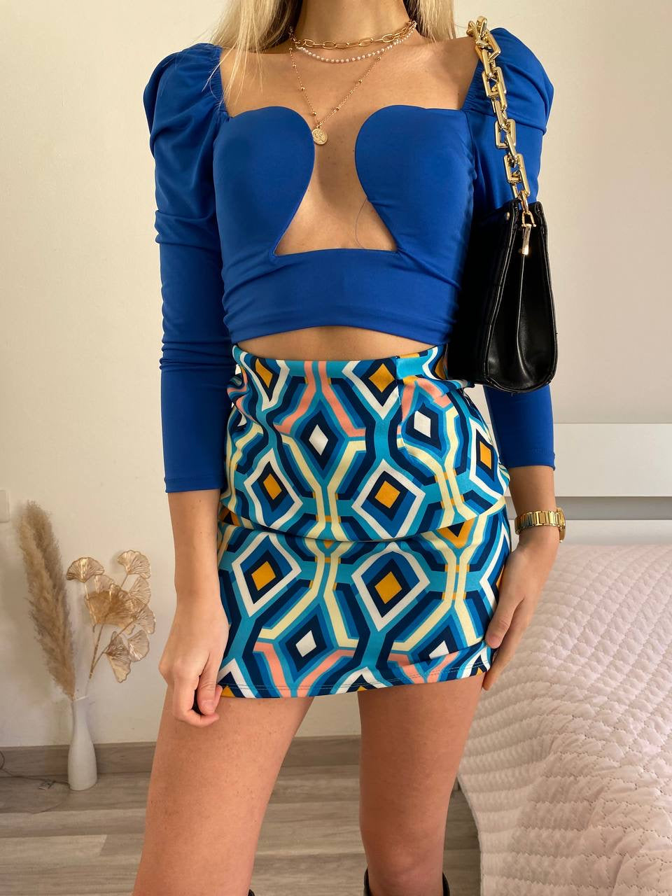 Gonna geometrica azzurra