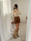 Maglia crema con apertura