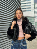 Giaccone in ecopelle nero con pelo