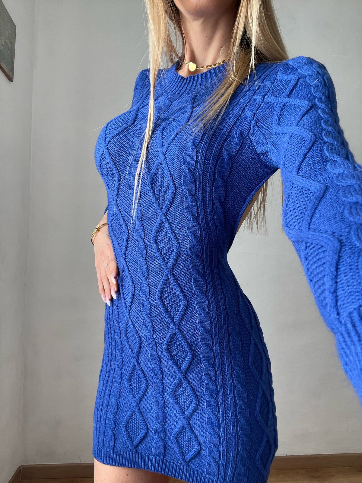 Abito a trecce schiena aperta blu elettrico