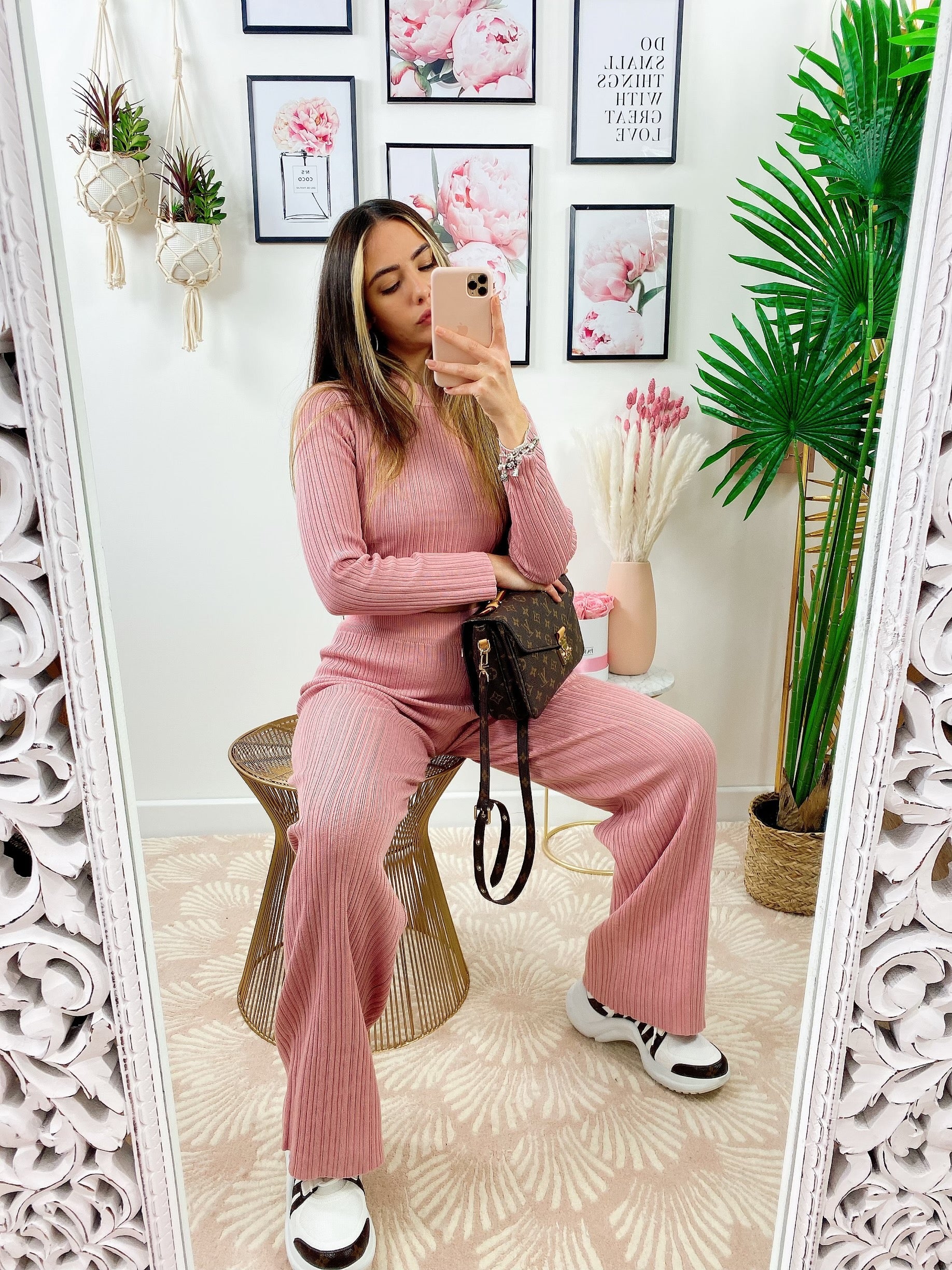 Completo maglia e pantalone