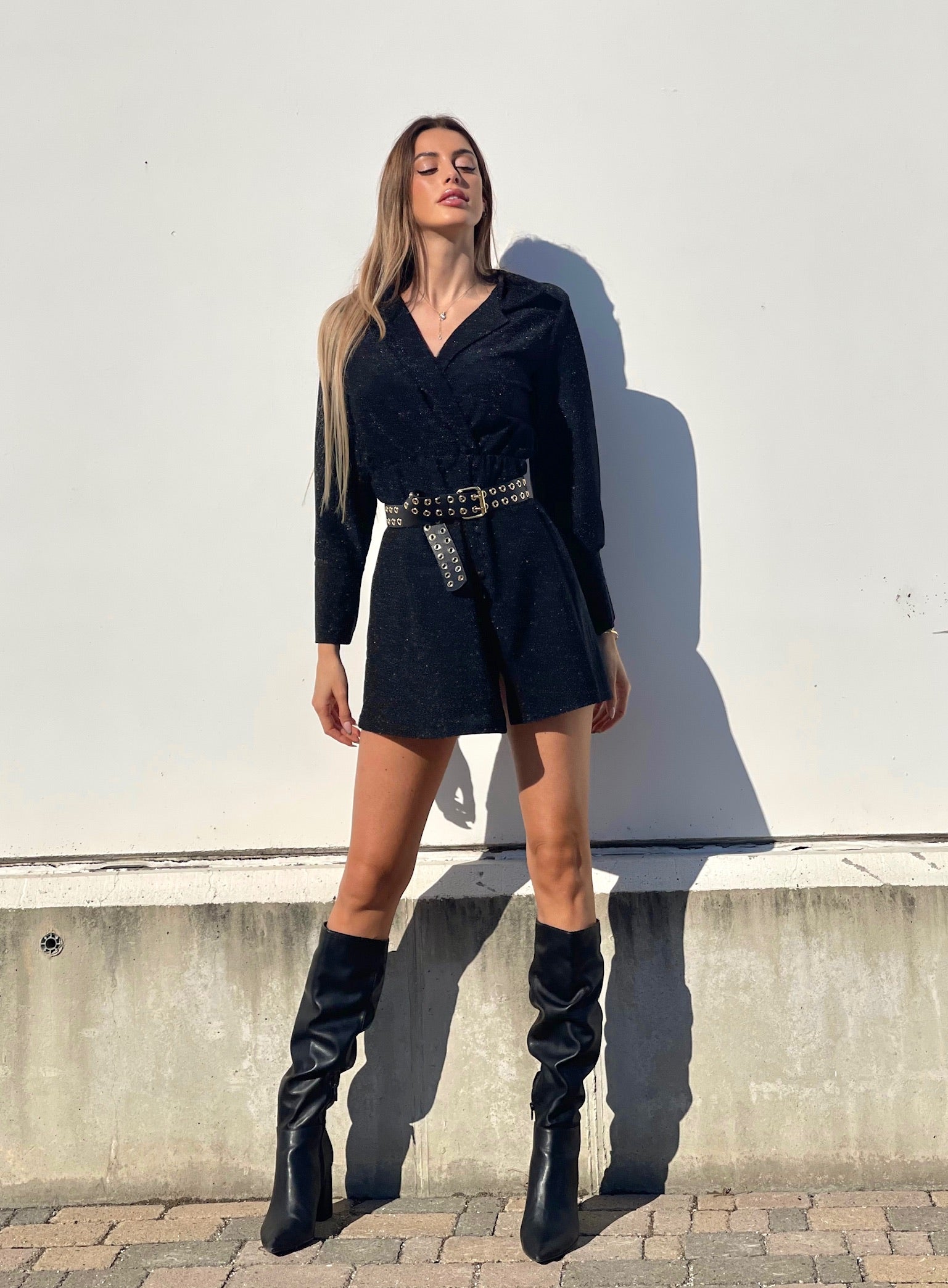 Abito glitter nero con colletto
