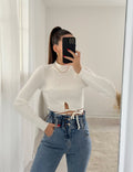 Top bianco a costine con lacci