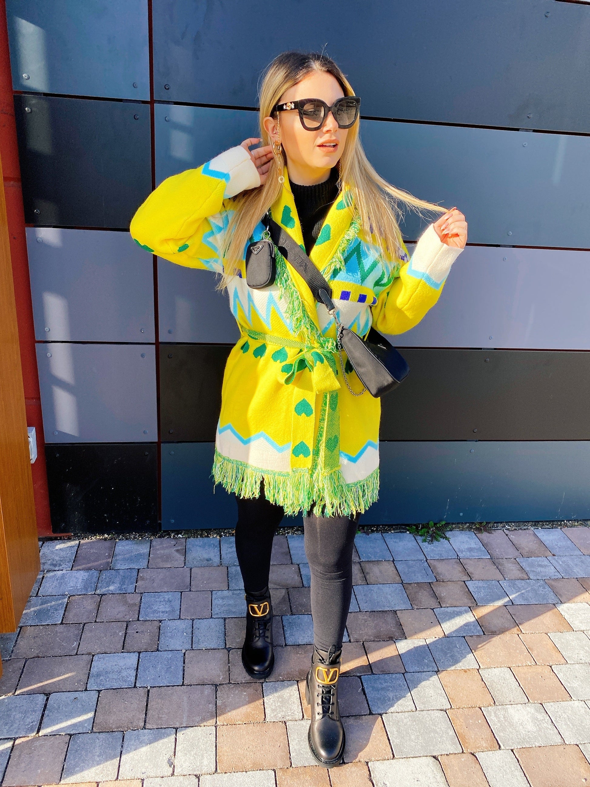 Cardigan frange e cinta giallo