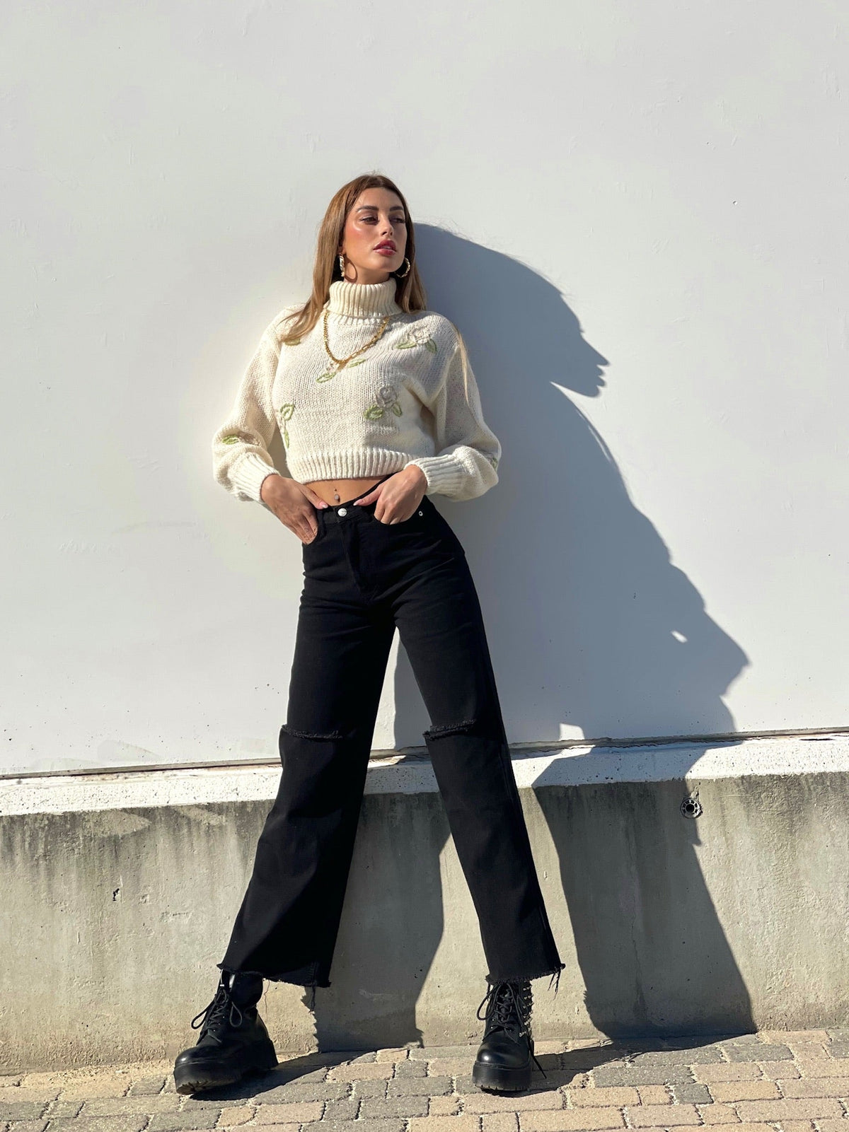 Maglione collo alto con rose Panna