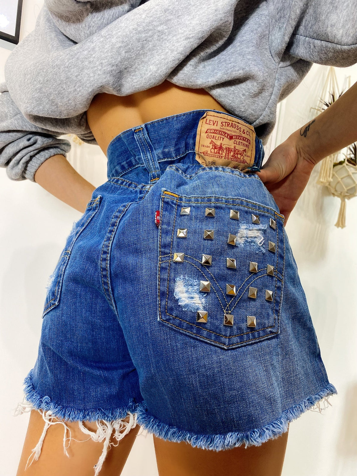 Short Levi’s Vintage con Borchie Medio scuro