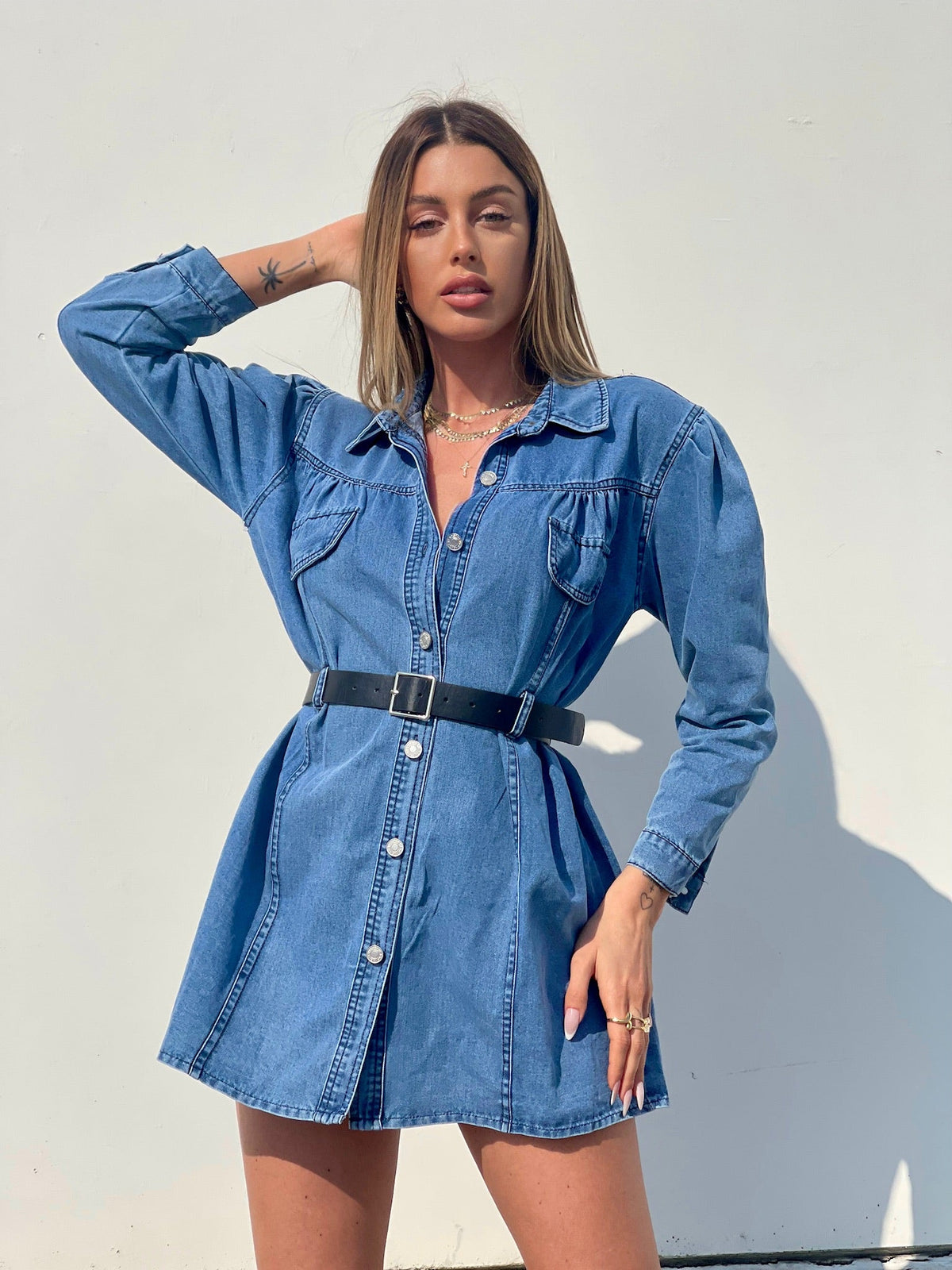 Abito in jeans con cintura