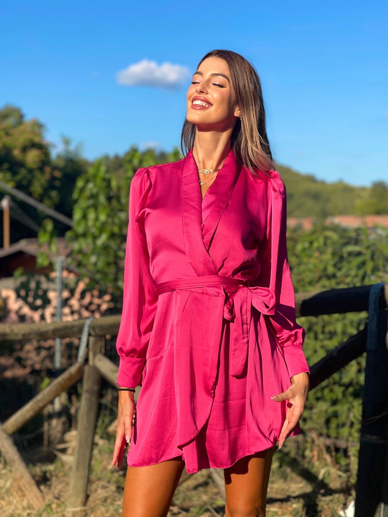 Abito in raso fuxia