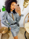 Abito con paillettes e scollo manica bombata