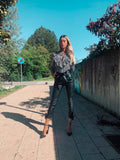 Pantalone in eco-pelle con lacci