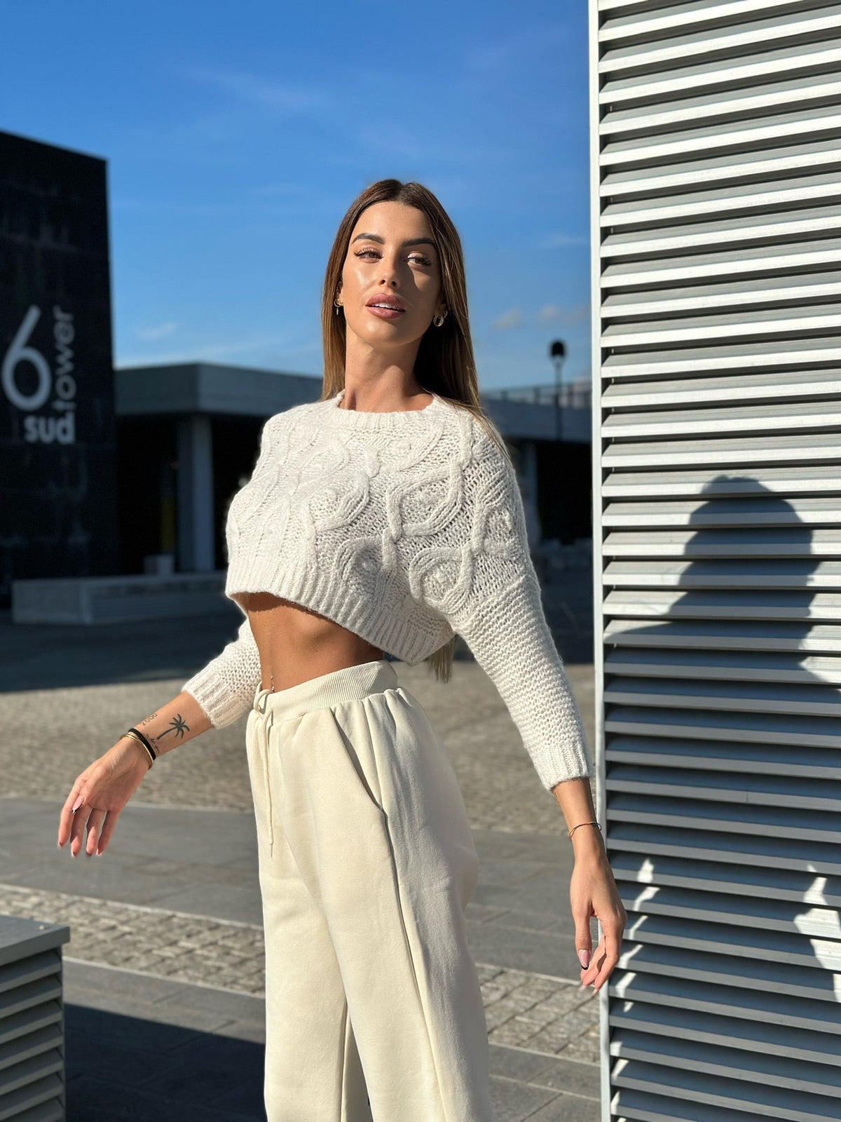 Maglioncino crop panna a trecce