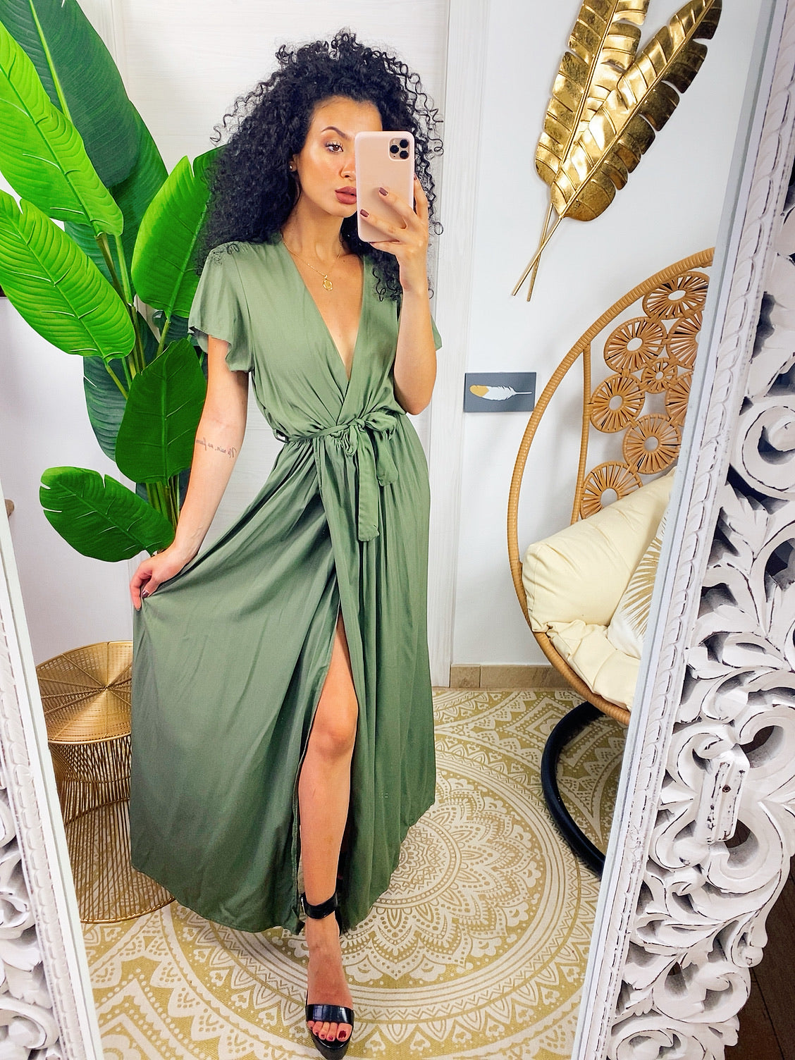 Abito lungo verde militare con spacco