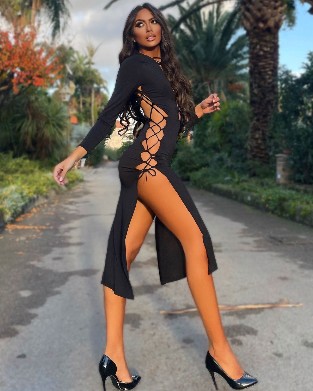 Abito midi con lacci nero
