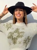 Cappello nero con catena oro