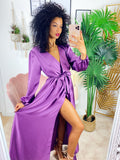 Abito in raso con maxi spacco e cintura purple