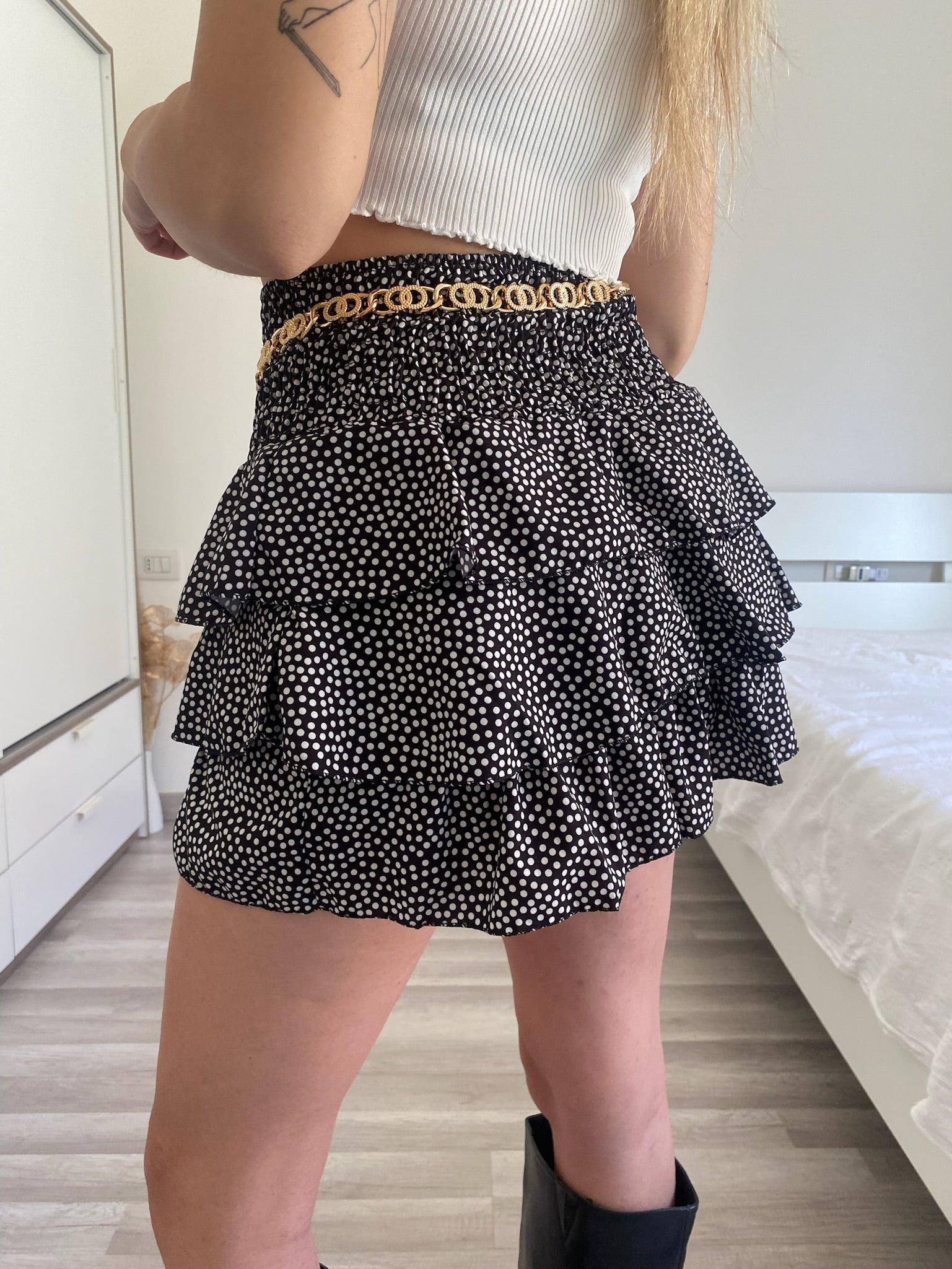 Gonna a balze a pois nera