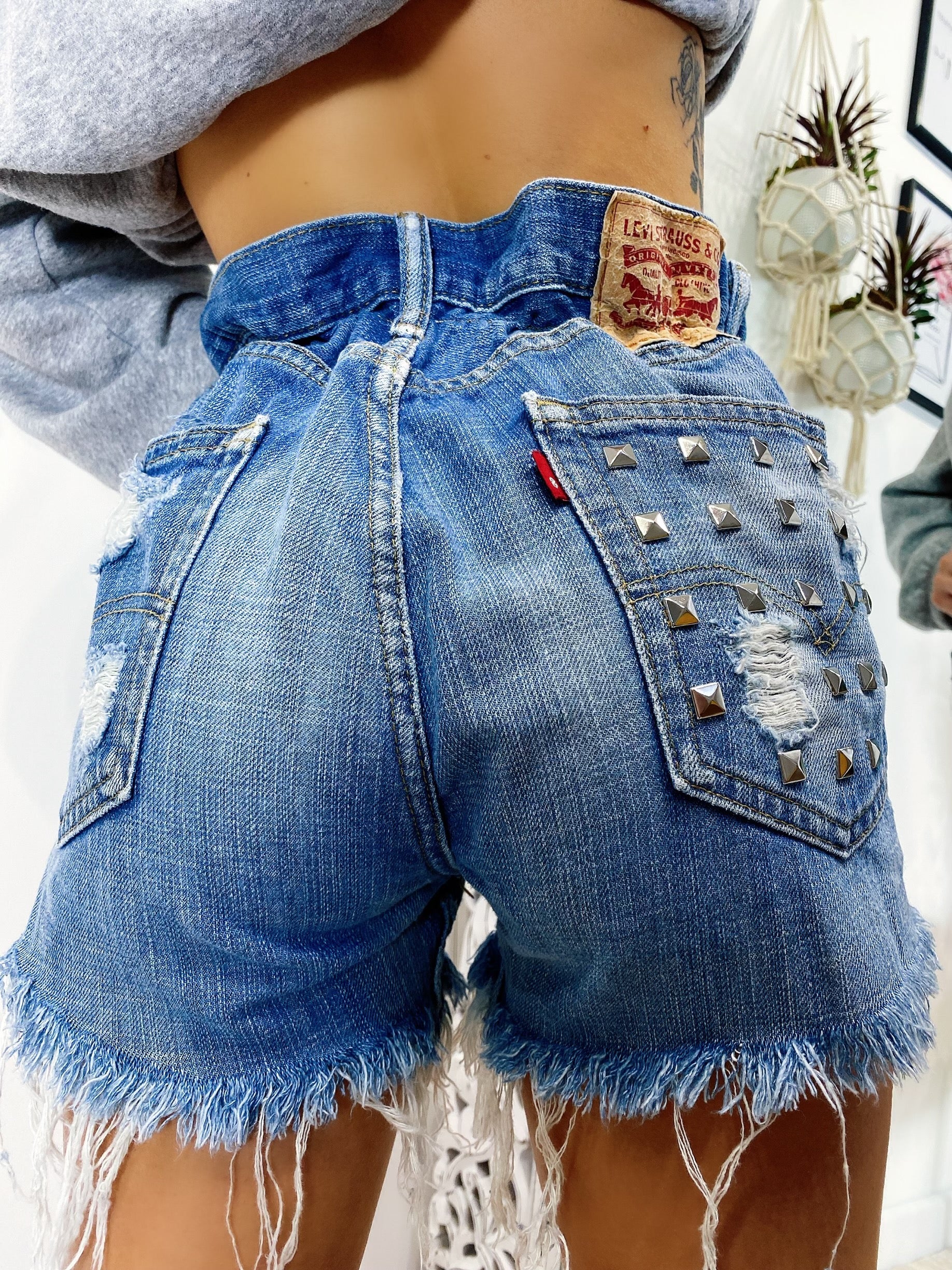 Short Levi’s Vintage con Borchie e dettagli Argento