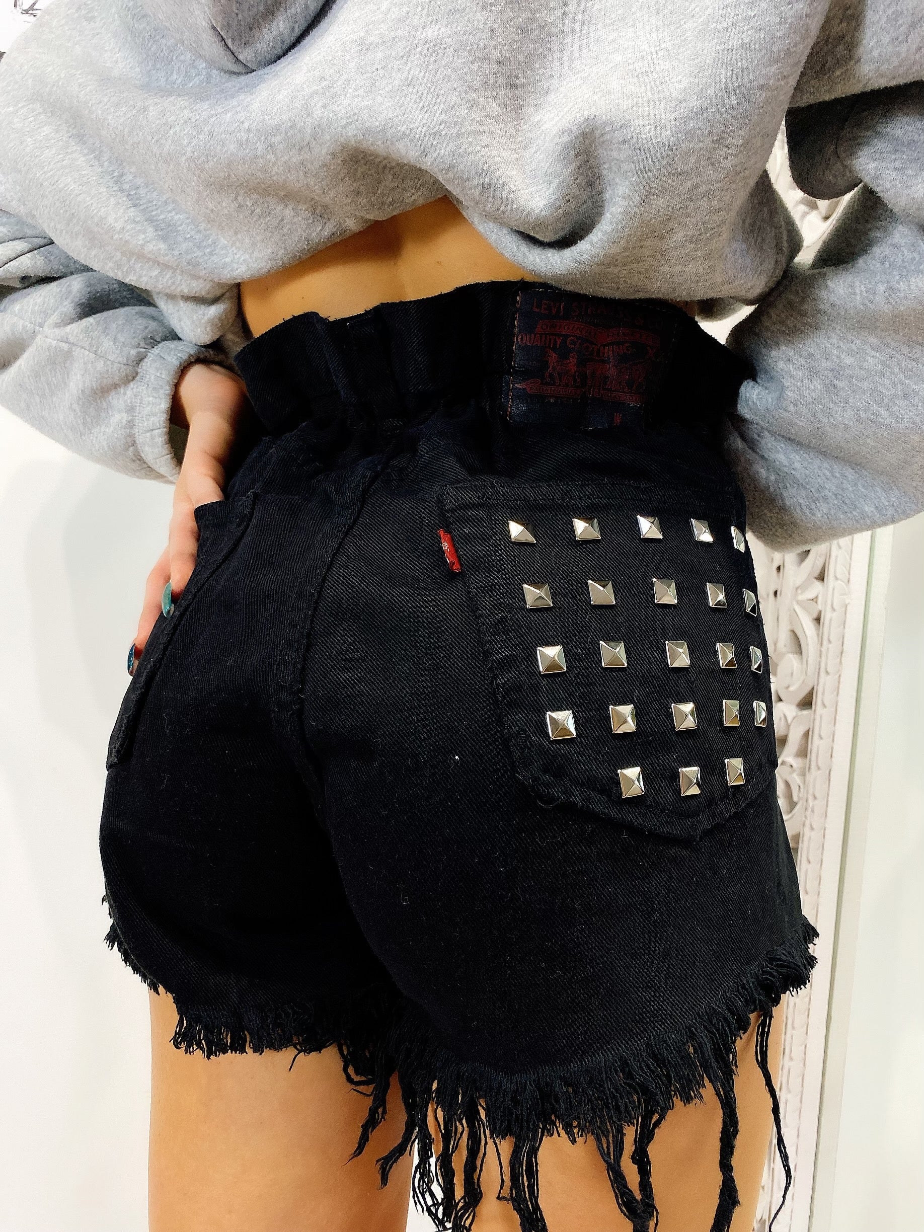 Short Levi’s Vintage con Borchie Nero