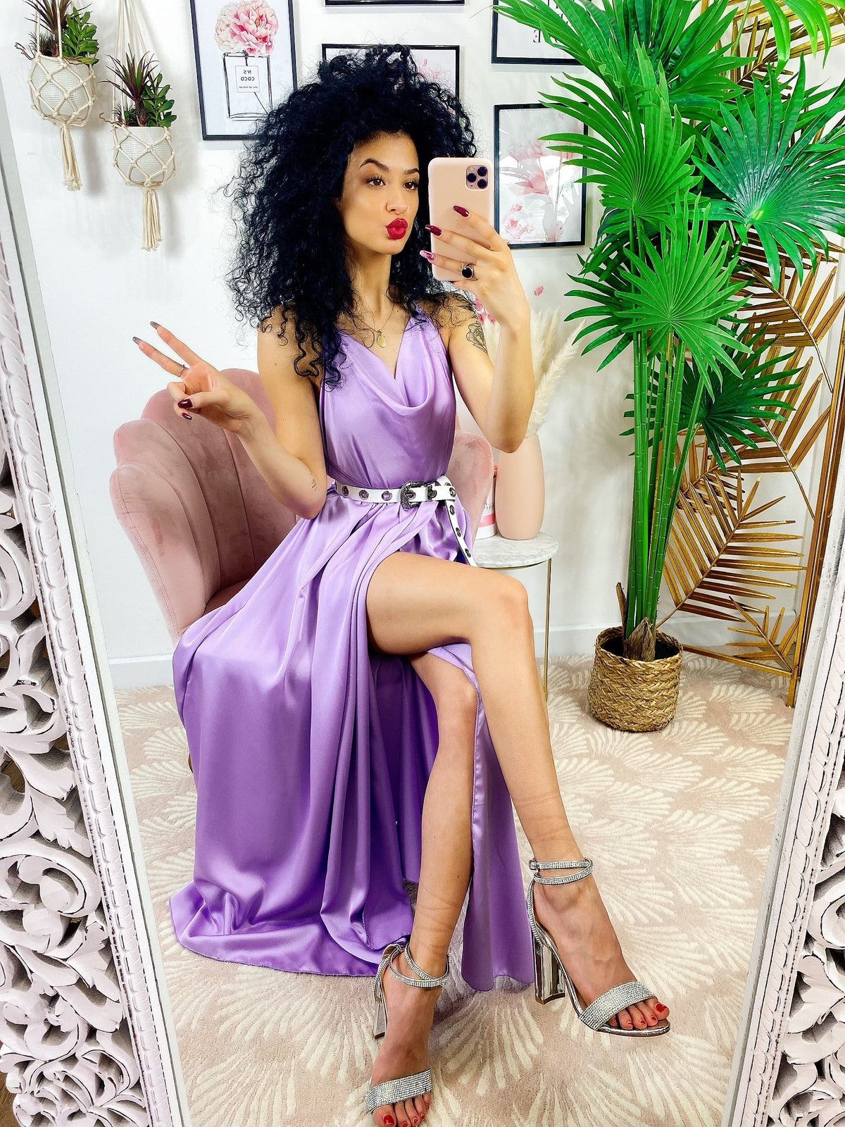 Abito midi raso con maxi spacco lilla
