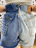 Short Vintage Levi’s jeans mezzo chiaro mezzo scuro con borchie argento