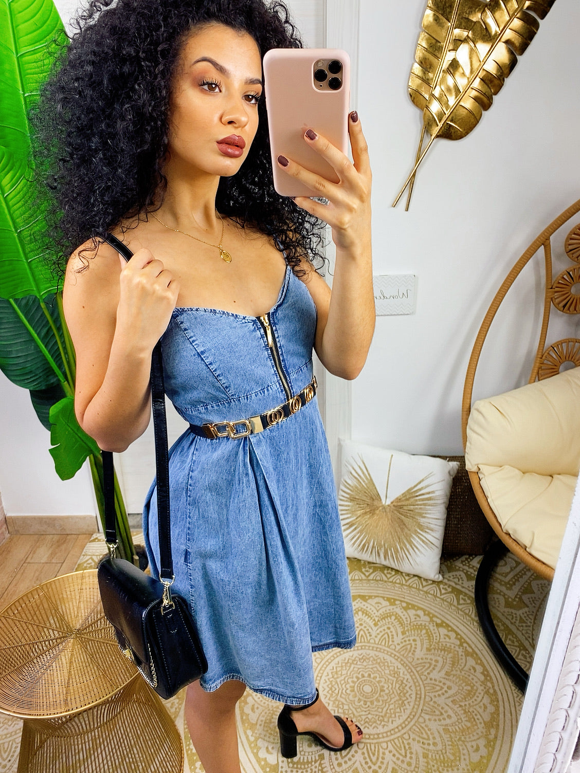 Abito in jeans con gonna a ruota