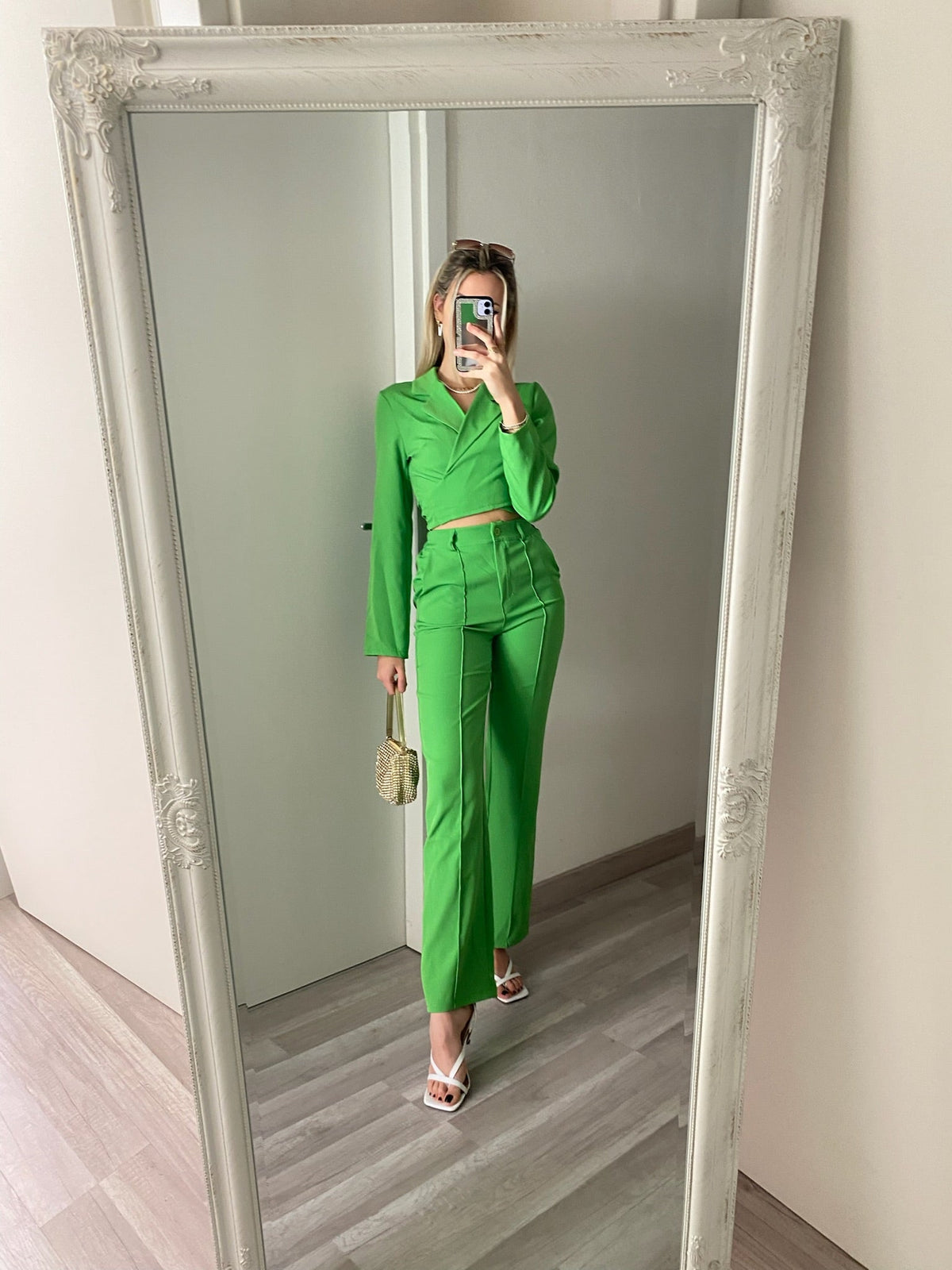 Completo top e pantalone verde