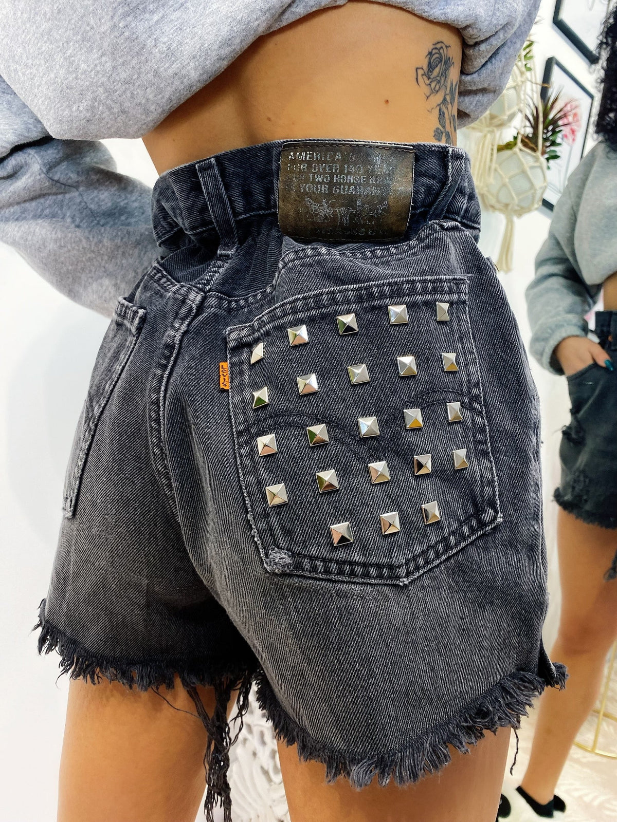 Short Levi’s Vintage Nero con Borchie