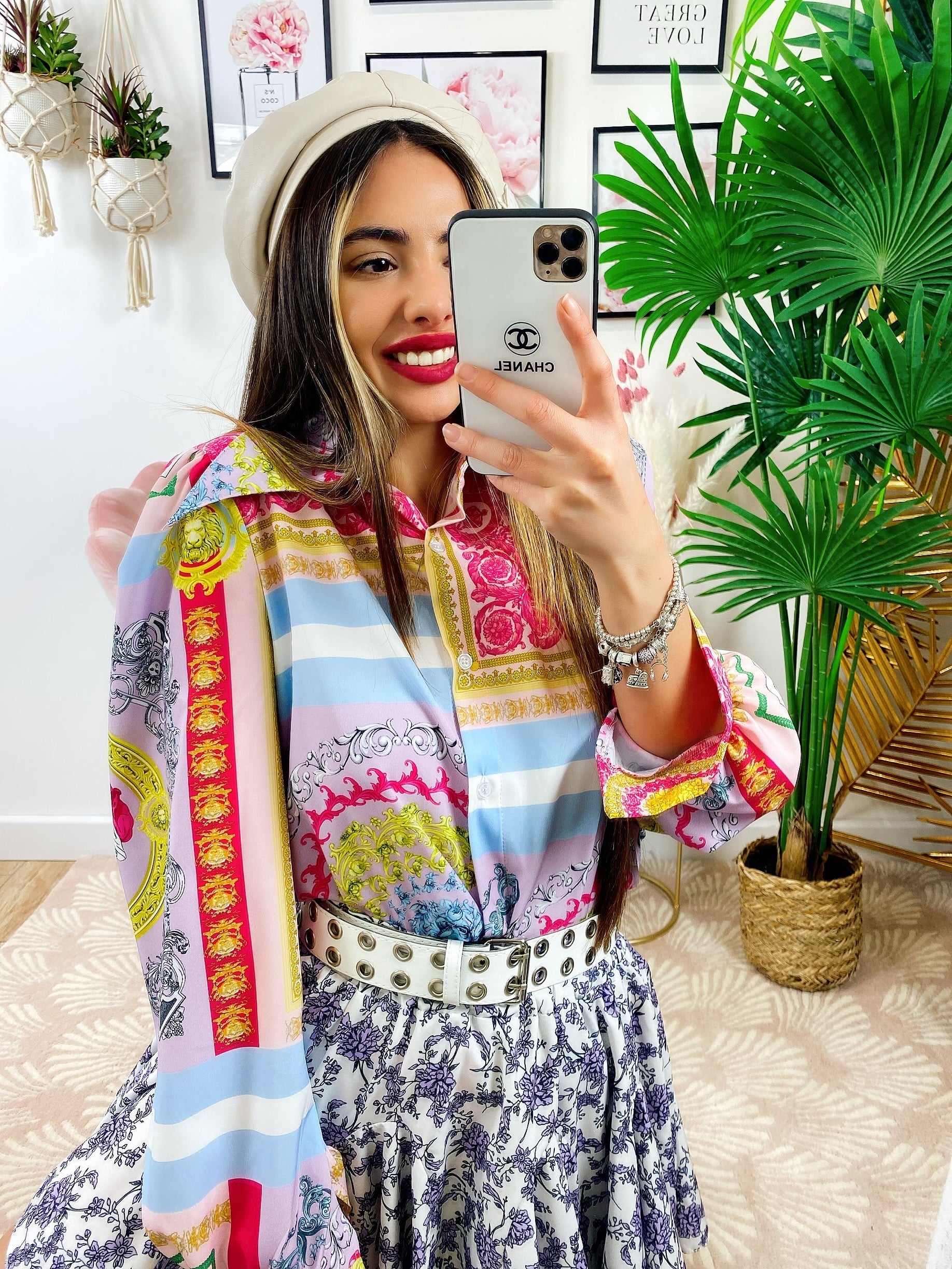 Camicia etnica dettaglio fucsia con borsetta