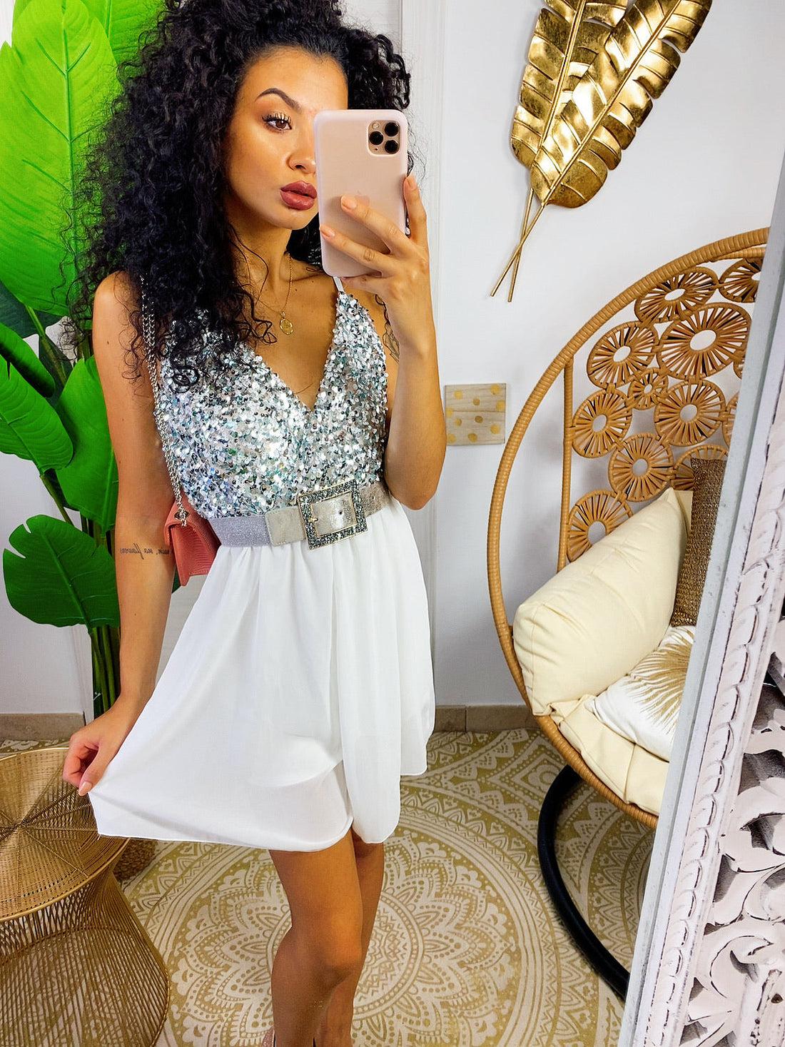 Tutina con paillettes bianca e argento