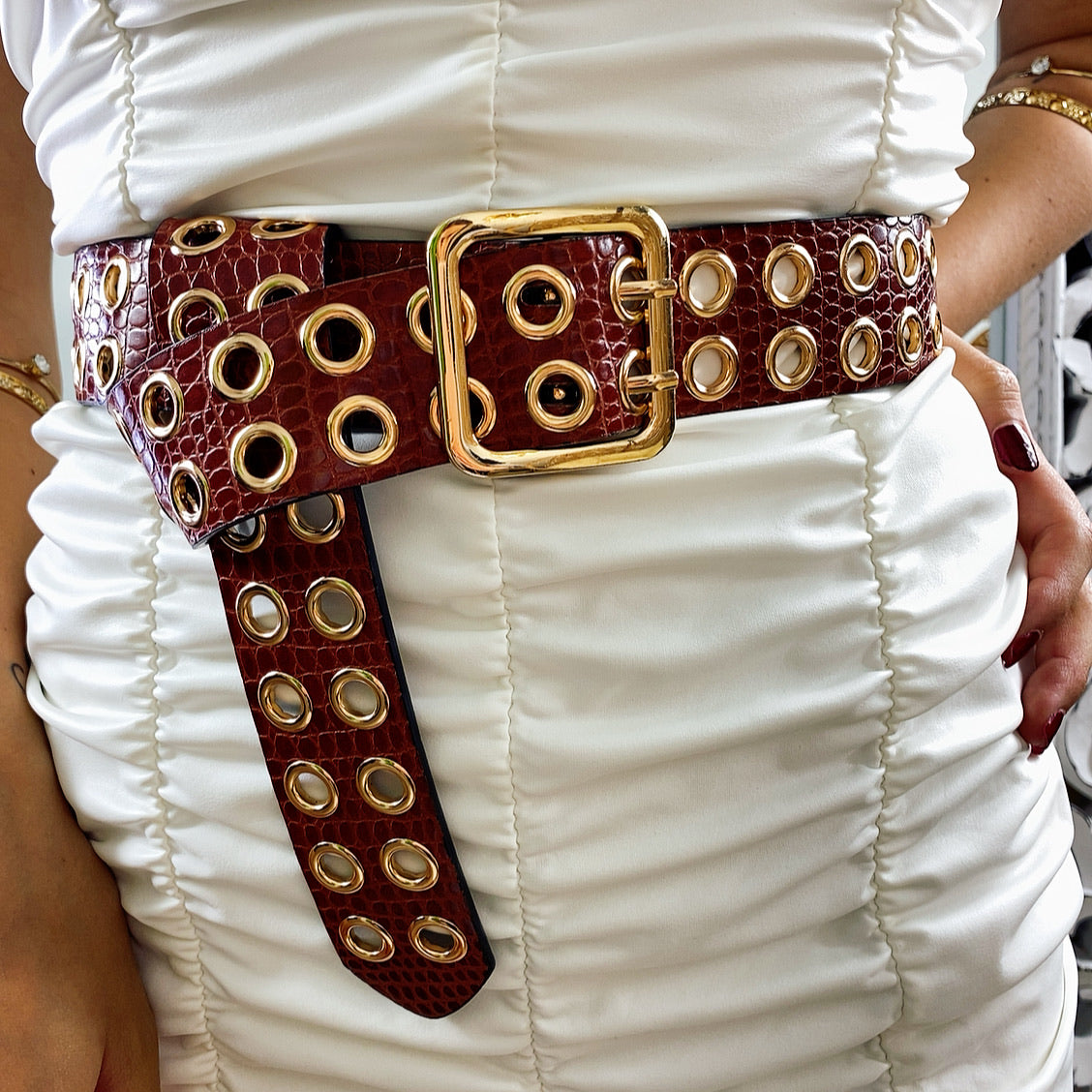 Cintura con doppi occhielli
