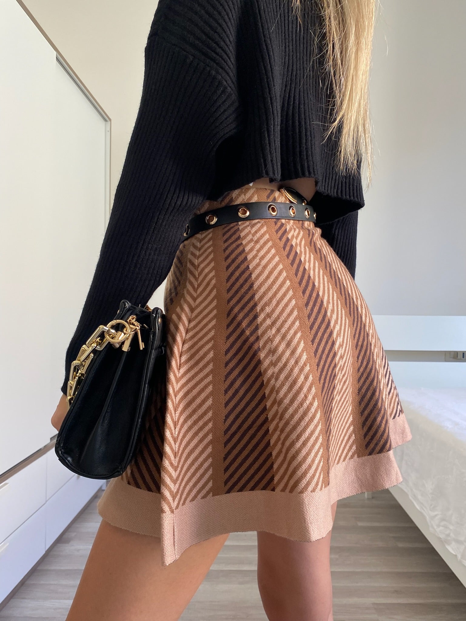 Maglione crop nero
