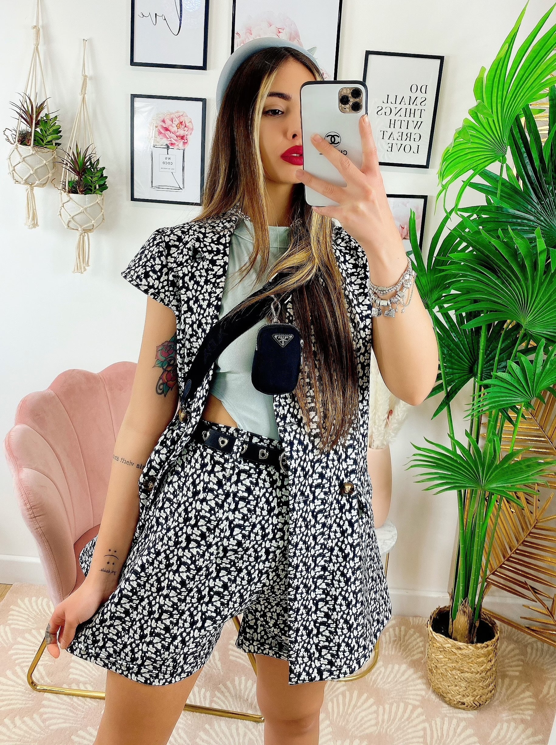 Completo Short e Smanicato Fantasia Bianca Nera